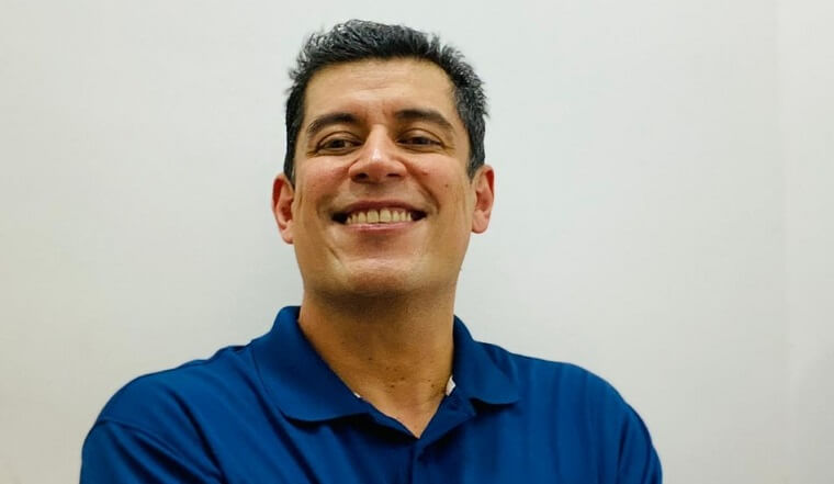 Guillermo Moreno, World Connection